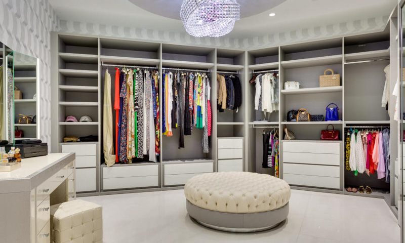 10 Must-Have Features In A Modern Custom Closet