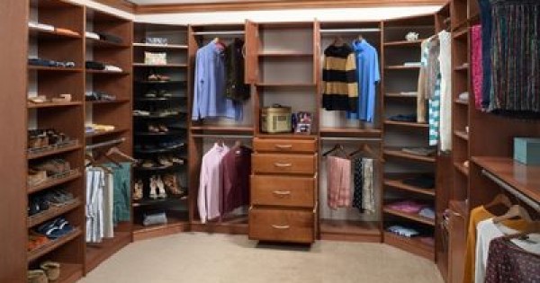 10 Must-Have Features In A Modern Custom Closet