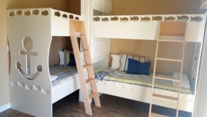 Bunkbeds painted w fish