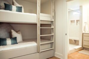 bunkbed painted wood w ladder